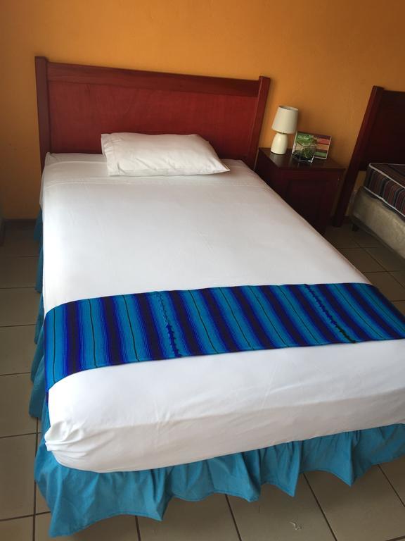 Hotel Villa Margarita Flores Room photo
