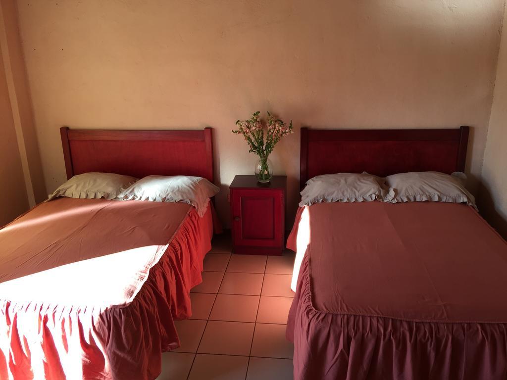Hotel Villa Margarita Flores Room photo